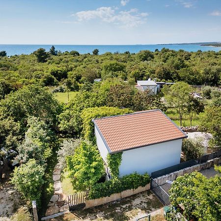 Peroj'S Green Oasis - Holiday Home エクステリア 写真