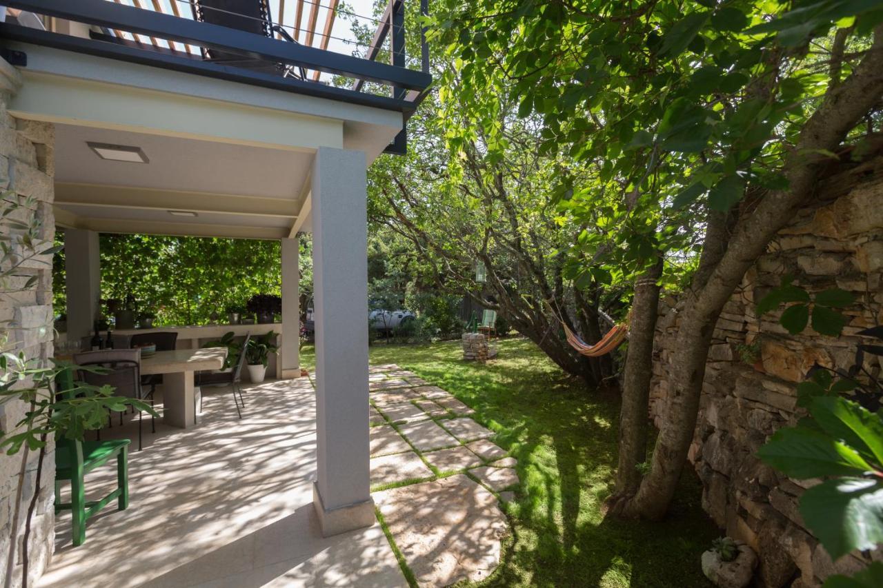 Peroj'S Green Oasis - Holiday Home エクステリア 写真