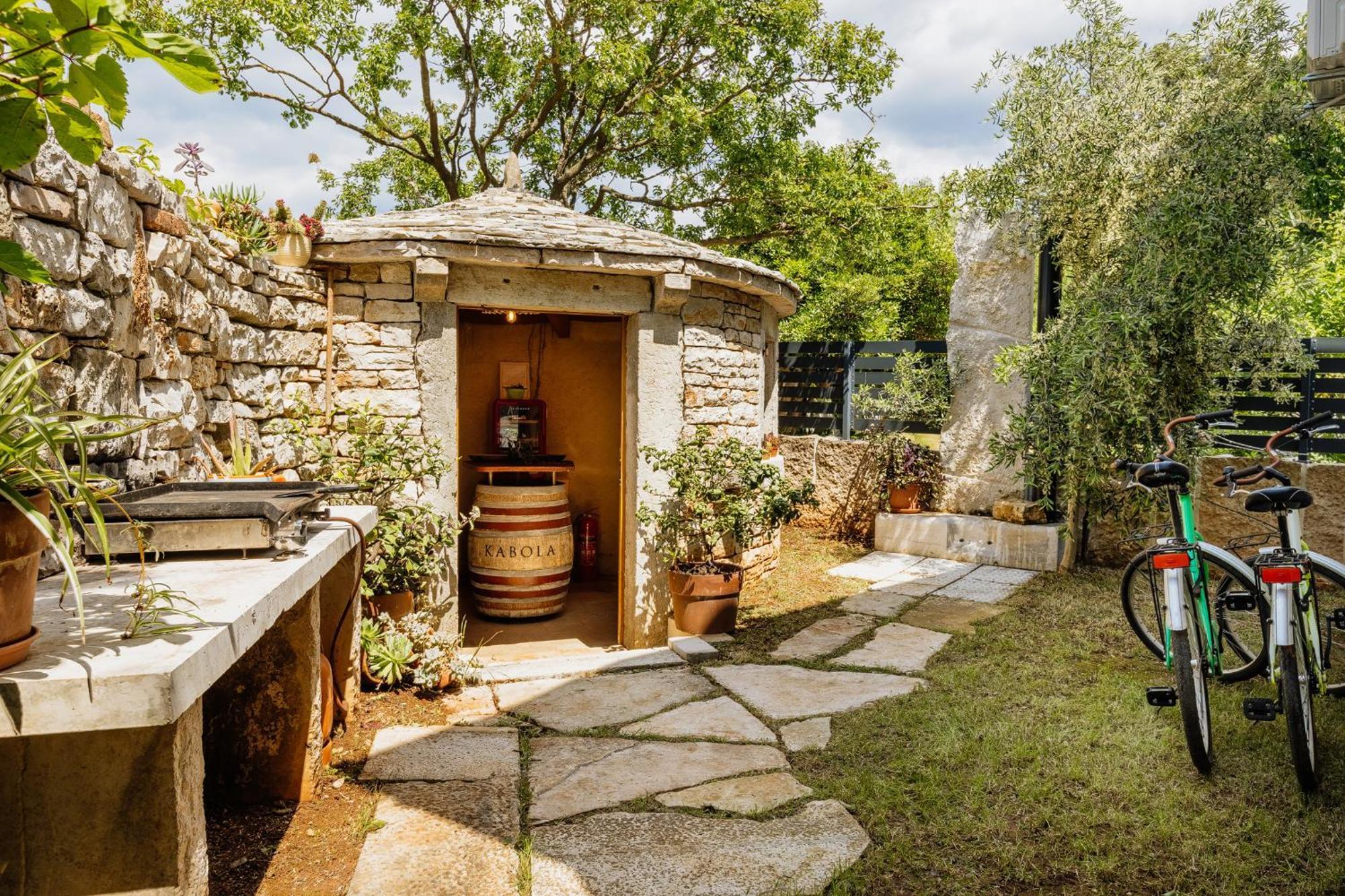 Peroj'S Green Oasis - Holiday Home エクステリア 写真