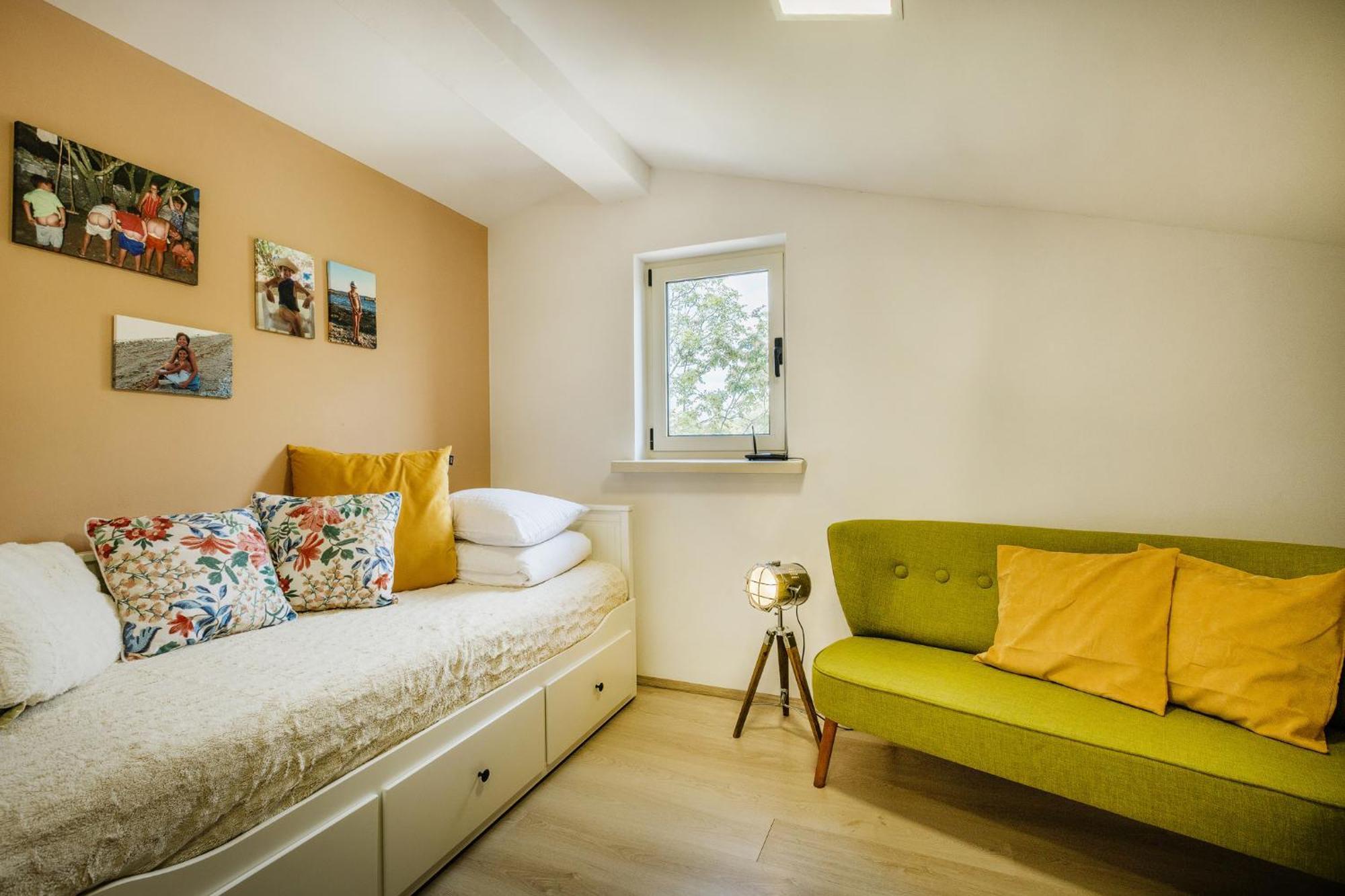 Peroj'S Green Oasis - Holiday Home エクステリア 写真