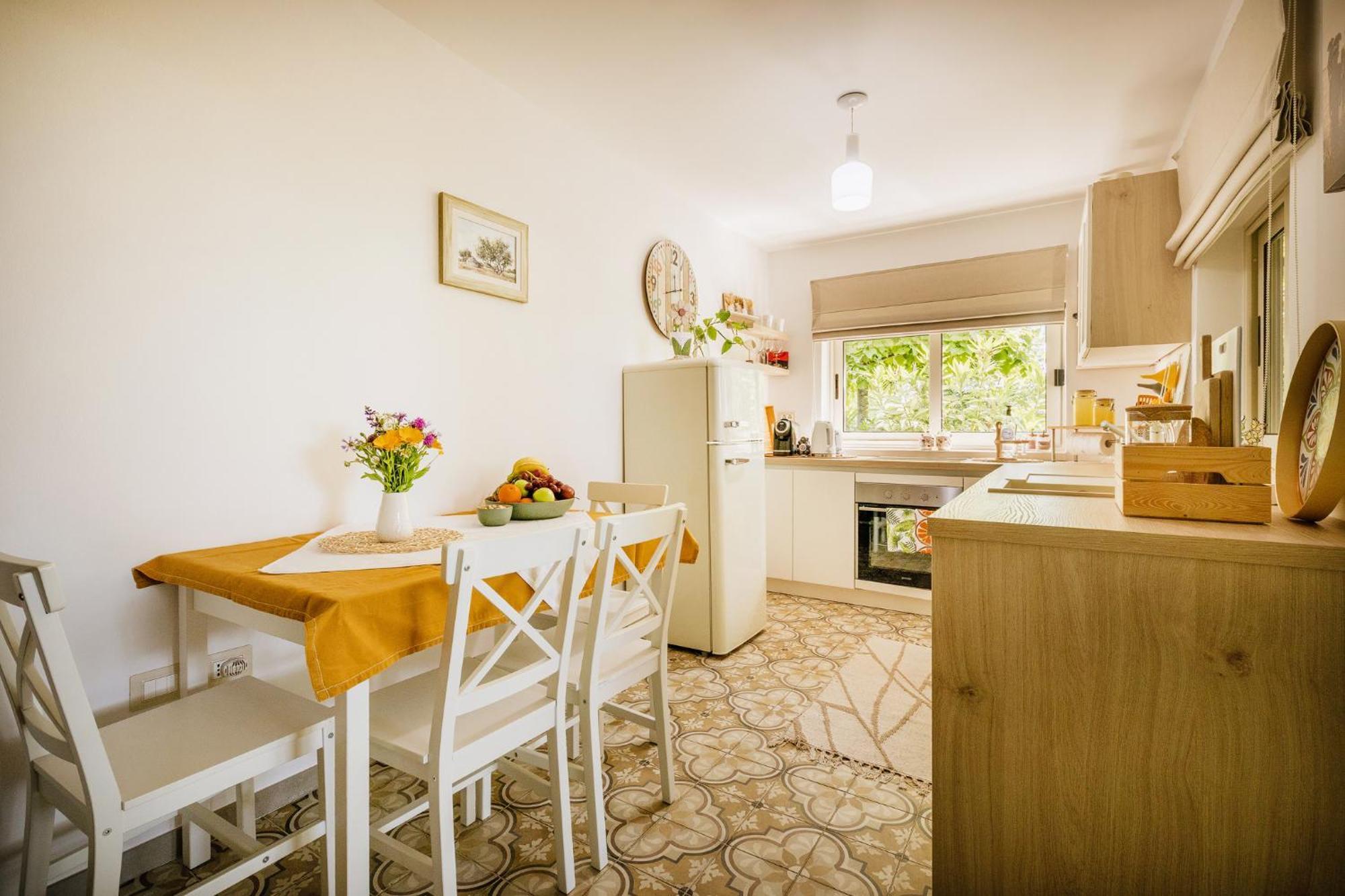 Peroj'S Green Oasis - Holiday Home エクステリア 写真