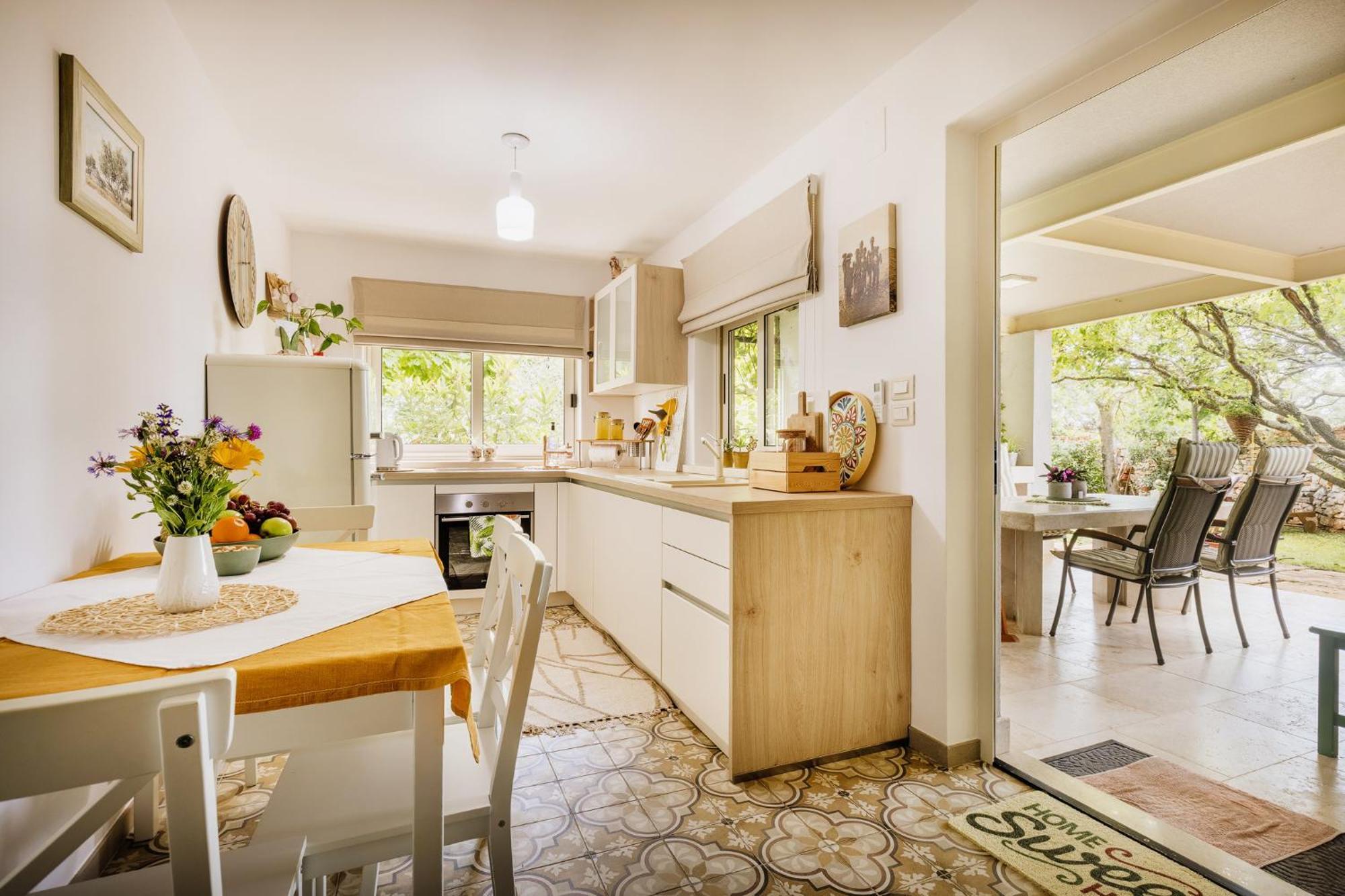Peroj'S Green Oasis - Holiday Home エクステリア 写真