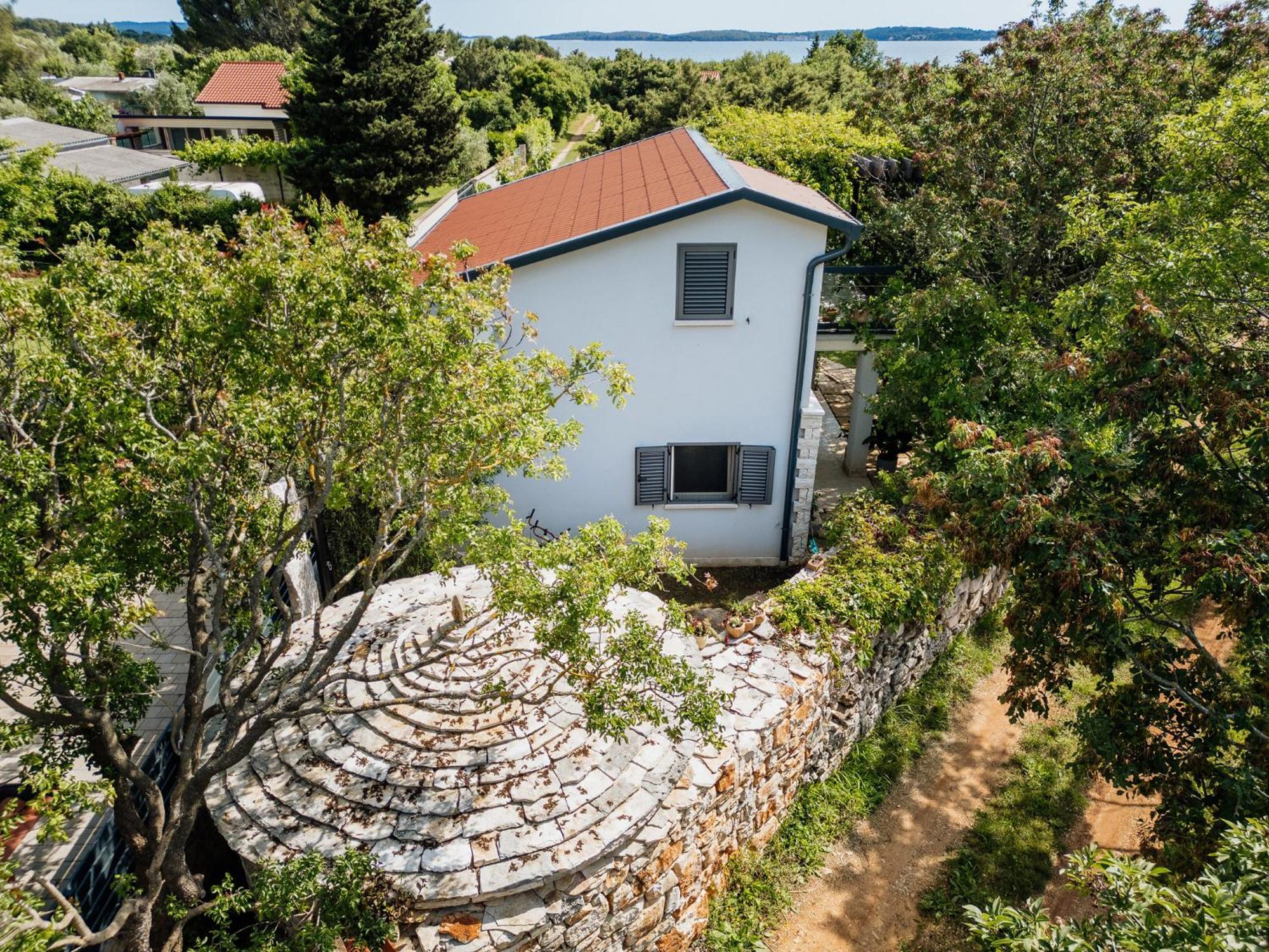 Peroj'S Green Oasis - Holiday Home エクステリア 写真